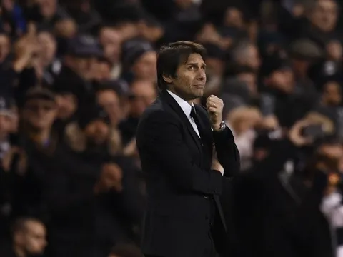 Conte: Không việc gì phải bỏ sơ đồ 3-4-3
