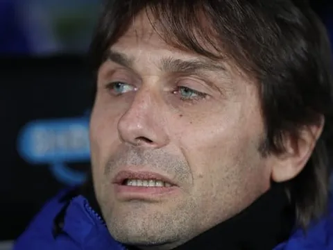 Conte phản pháo: "Mourinho là kẻ tiểu nhân"