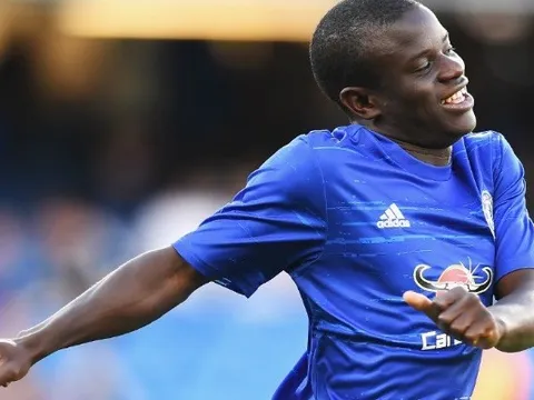 Conte phản pháo Ranieri: "Kante thích nghi cực tốt tại Chelsea"