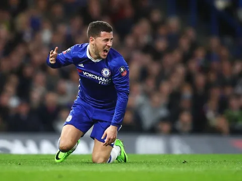 Conte TỐ Man Utd triệt hạ Hazard