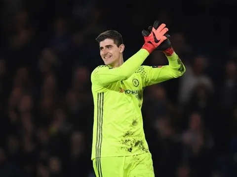 Courtois: M.U 'chơi bẩn' vì Mourinho