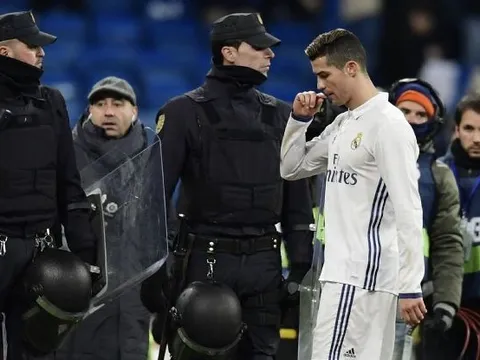 Cristiano Ronaldo, không phải nạn nhân mới nhất