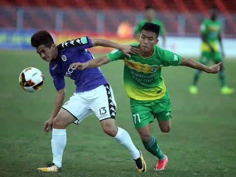 Ngoại binh tỏa sáng, Hà Nội bay cao trên ngôi đầu V-League 2018