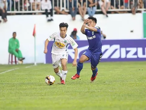 TRỰC TIẾP Vòng 1 V-League 2018: Văn Toàn suýt mở điểm cho HAGL, Hoàng Thiên quân bình tỷ số cho SGFC
