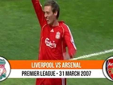 Cú hat-trick để đời của Peter Crouch vào lưới Arsenal