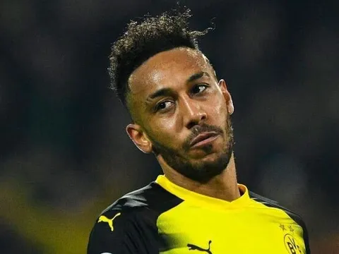 CỰC NÓNG: Bom tấn Aubameyang sắp nổ!