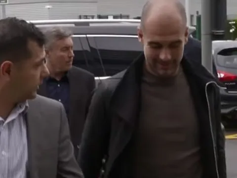 Cùng nghe Pep hát về 'băng đảng' Man City
