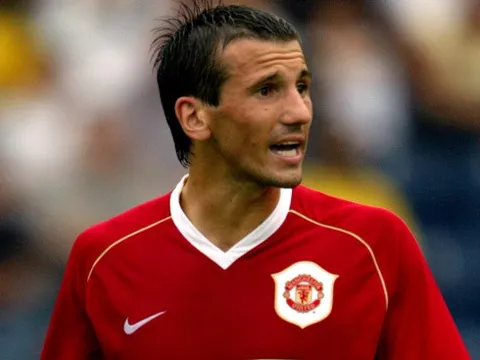 Cựu tiền vệ Man Utd qua đời ở tuổi 36