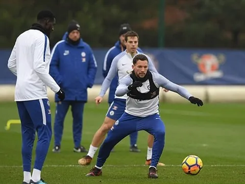 Sắp vượt Man Utd, sao Chelsea tỏ rõ quyết tâm trên sân tập