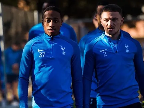 CẬN CẢNH: Mbappe thương tích đầy mình sau trận thua Lyon