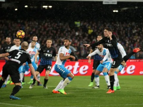 Đá hơn người, Napoli vẫn ôm hận trước Atalanta