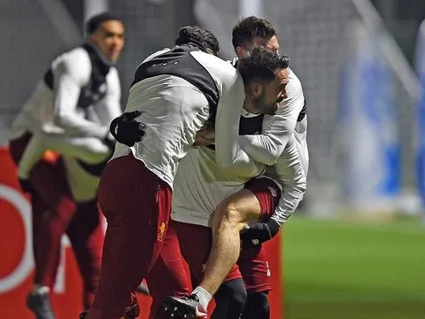 Dàn sao Liverpool hớn hở với bài tập lạ lẫm ở Melwood
