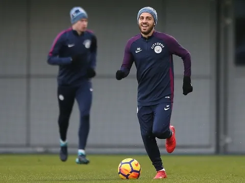 Dàn sao Man City ung dung dù trước mặt là 'khắc tinh'