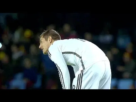 Đẳng cấp của Toni Kroos trước Tây Ban Nha