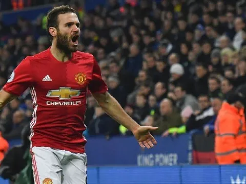 Đạp chân Vardy, Mata may mắn thoát thẻ đỏ