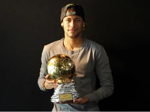 Đầu năm 2018, Neymar cũng đã có bóng vàng cho riêng mình