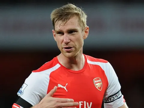Đây là Per Mertesacker thời đỉnh cao
