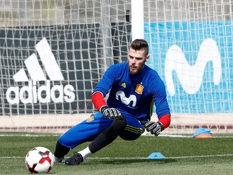 De Gea "đá ma" với các đồng đội ở tuyển Tây Ban Nha