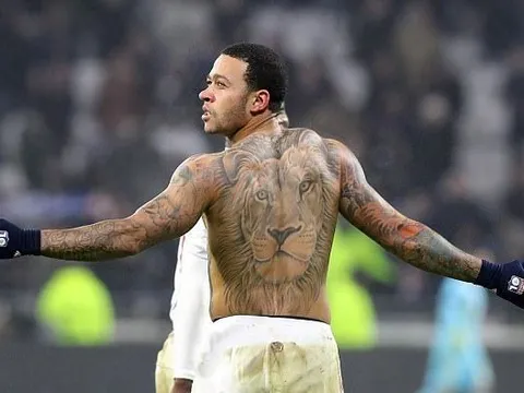 Depay lập siêu phẩm, Lyon quật ngã PSG phút bù giờ