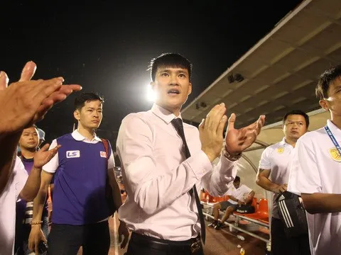 “Nóng” trận derby TP HCM