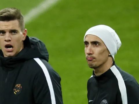 Di Maria khoe cú lắc mông 'thần thánh' tại hộp đêm
