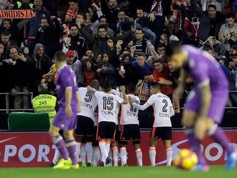 Địa chấn ở Mestalla, Kền kền gục ngã trước Bầy dơi trong trận đá bù