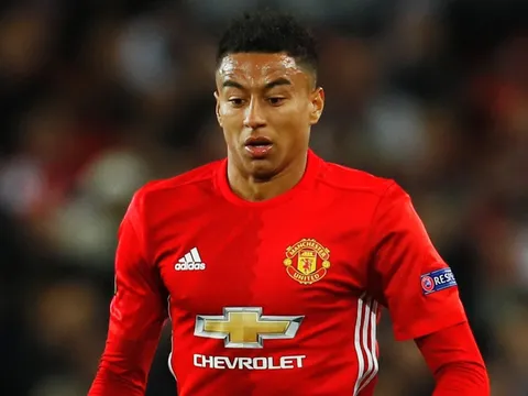 Điểm tin chiều 13/01: M.U dùng lương khủng "dụ" Lingard; Chelsea tăm tia Payet