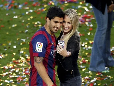 Điểm tin hậu trường 23/01: "Ngỡ ngàng" với lý do Suarez cập bến Barca, Bồ Martial bán "ảnh nóng" kiếm thêm thu nhập