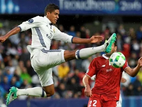 Điểm tin tối 04/04: Man Utd "đại phẫu"; Real mất trụ cột trước Siêu kinh điển