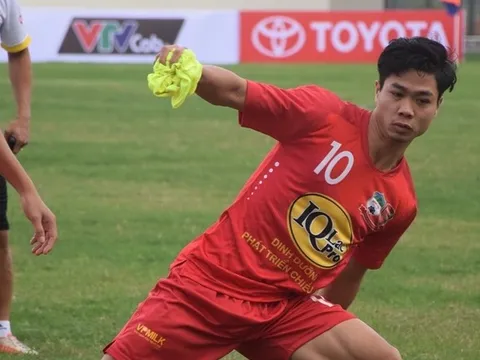 Điểm tin tối bóng đá trong nước (11/1): Hãy cho Phượng thời gian