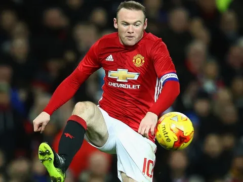Đội hình M.U đấu Rostov: Không Rooney - Shaw; Mkhitaryan tái xuất