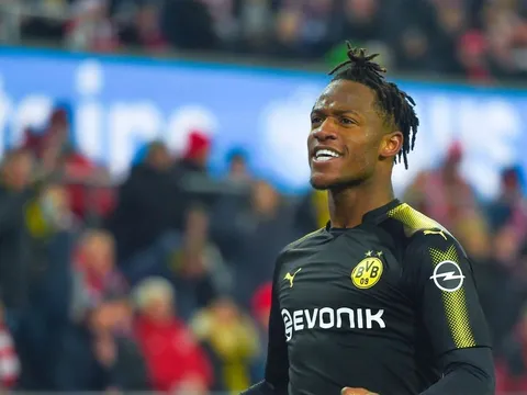 Đội hình tiêu biểu vòng 21 Bundesliga: Batshuayi tuyên chiến Lewandowski