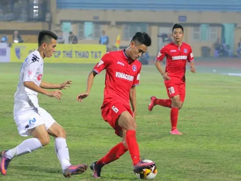 Đồng đội ở FLC Thanh Hóa chào đón Vũ Minh Tuấn