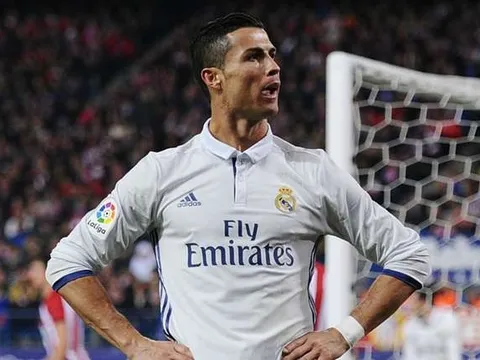 Đồng đội mời chào Ronaldo sang Serie A chơi bóng