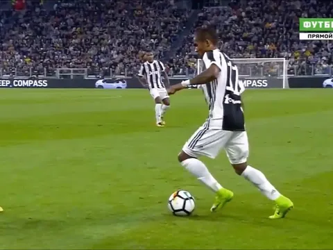 Douglas Costa thể hiện ra sao trước Torino?