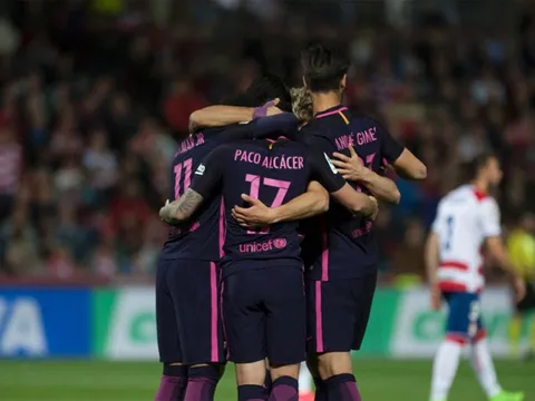Dư âm Granada 1-4 Barca: Enrique rất liều