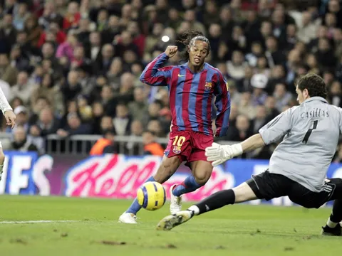 Ronaldinho: Giá trị siêu sao và đẳng cấp tay chơi