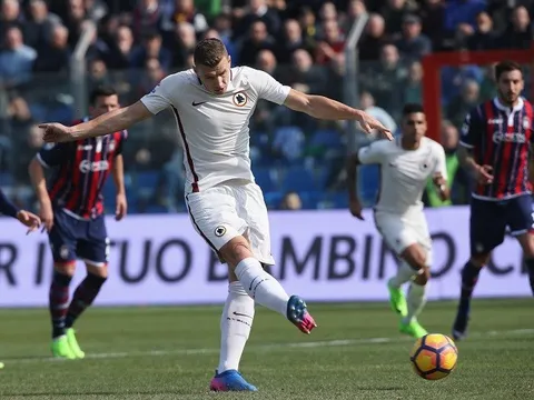 Dzeko hỏng ăn phạt đền, Roma vẫn thắng nhàn Crotone