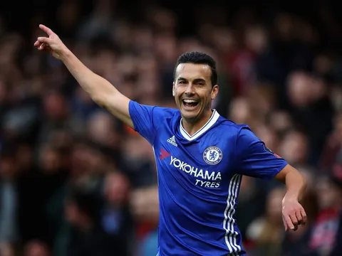 Fabianski mắc sai lầm, Pedro nâng tỷ số lên 2-1 (Chelsea vs Swansea)