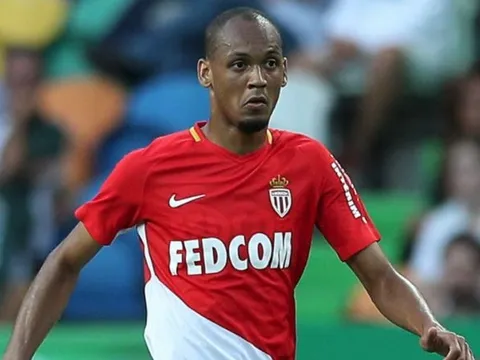 Fabinho mang tin cực vui cho Man Utd