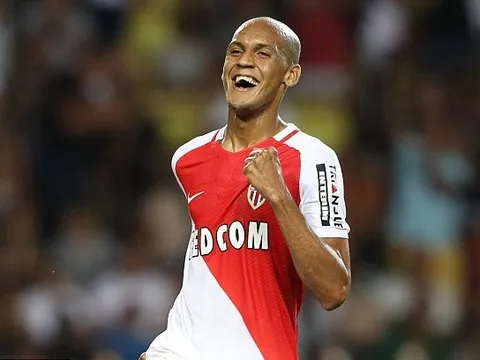 Fabinho muốn đến Anh, thành Manchester mừng thầm