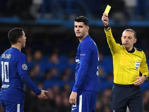 Fan Chelsea mỉa mai Morata: Đến dự bị cũng không xứng