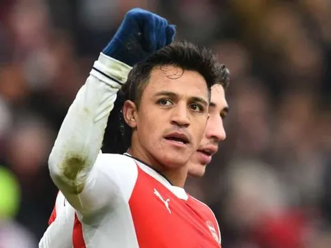 Ferdinand đá đểu: "Arsenal luôn hài lòng với top 4"