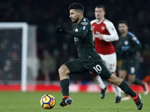 Tiền đạo số 1 Man City "đổ bệnh", Guardiola tái mặt