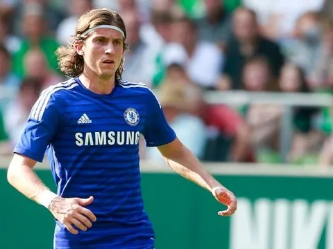 Filipe Luis khi còn khoác áo Chelsea