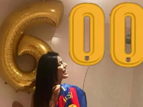 Messi lập kỳ tích, hoa hậu vòng ba tuyên bố "thưởng nóng"