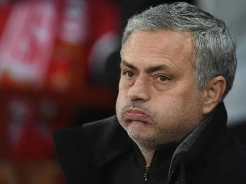 Frank de Boer đáp trả Mourinho: Chi nhiều, chả được bao nhiêu