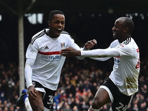 Fulham ra giá bán "Ashley Cole đệ nhị" cho Liverpool