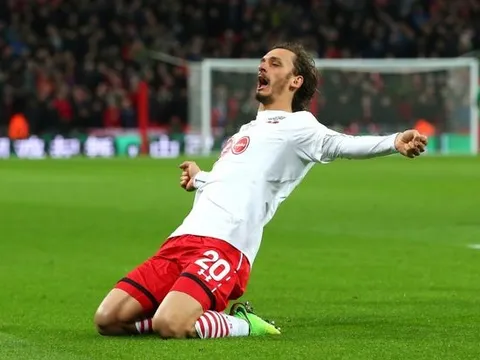 Gabbiadini và Mourinho 'thả thính' cho nhau