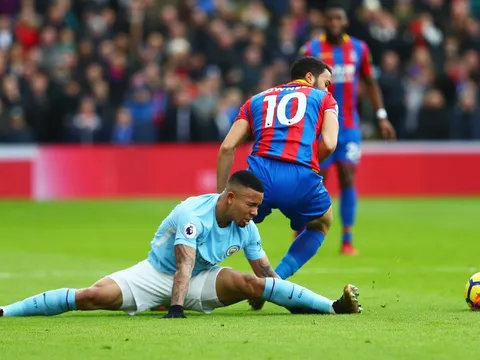 Gabriel Jesus chấn thương NẶNG, Man City gấp rút mua Sanchez?